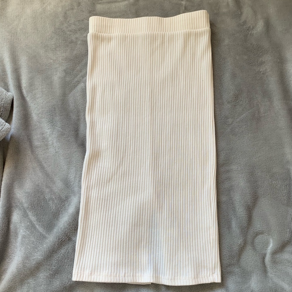 Skirt - Picture 2 of 2